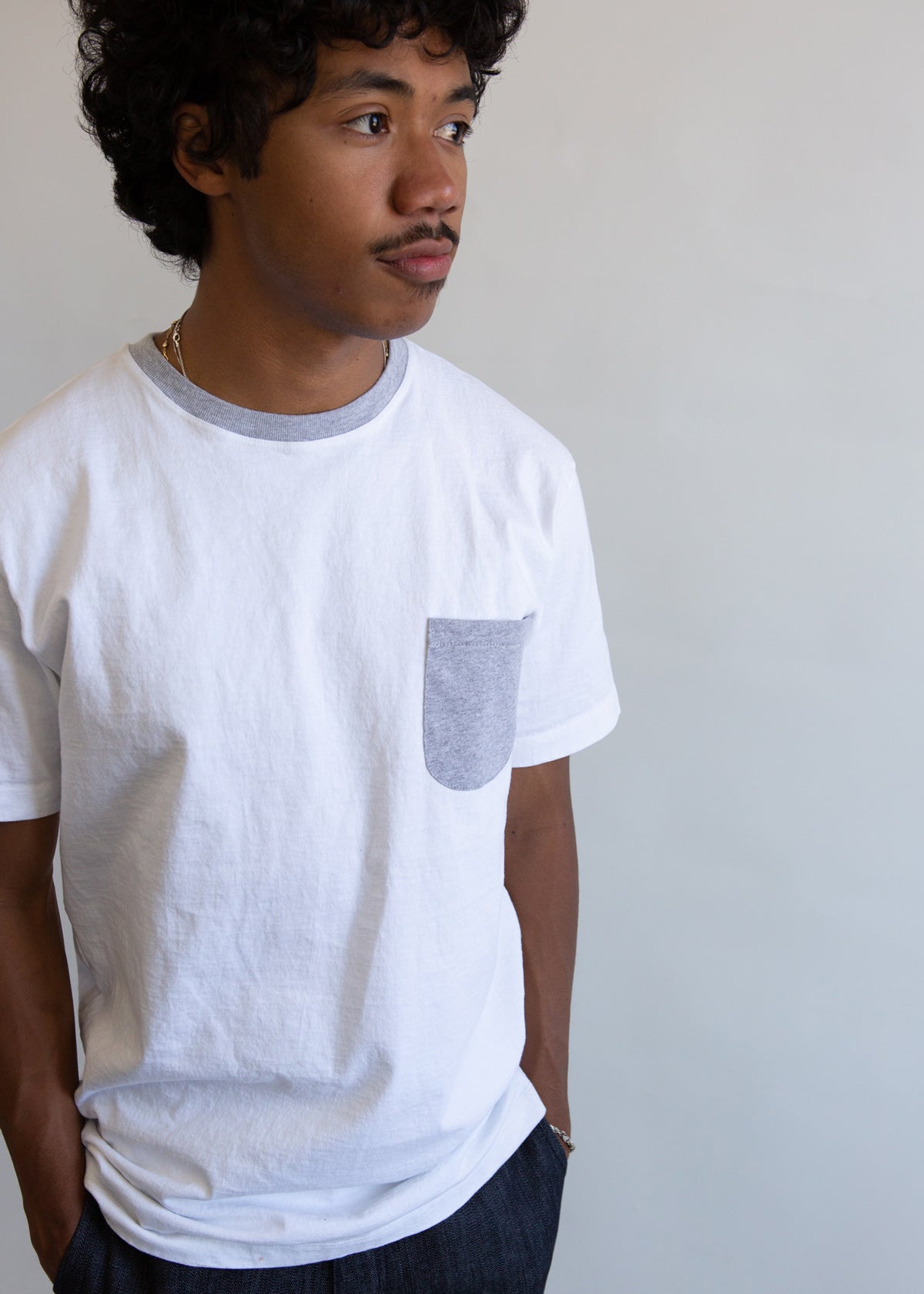Freeman - Essential Tee - White and Gray Ringer